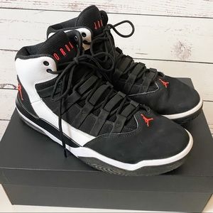 Men’s Nike Jordan Max Aura sneakers